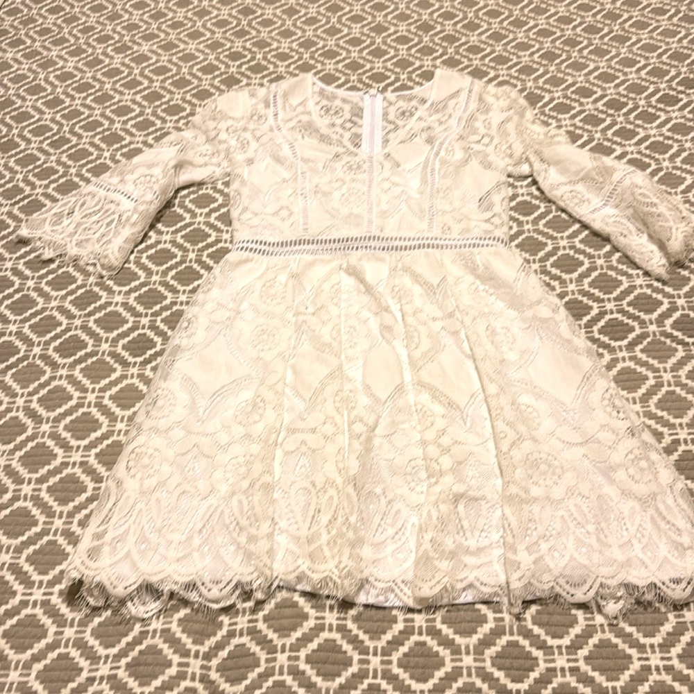 Women’s off-white dress